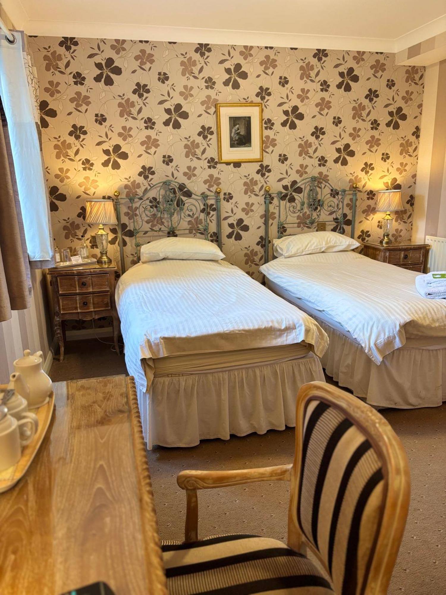 Albright Hussey Manor Hotel Hadnall ภายนอก รูปภาพ